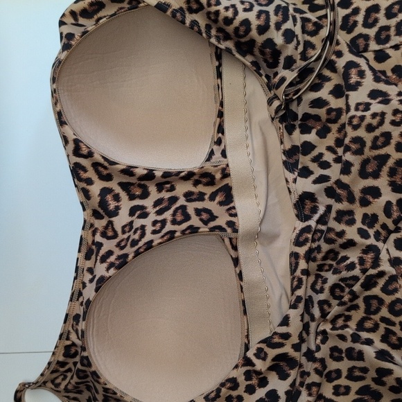 Summersalt Marina Leopard Print One Piece Swimsuit Size 18 EUC - Picture 9 of 11